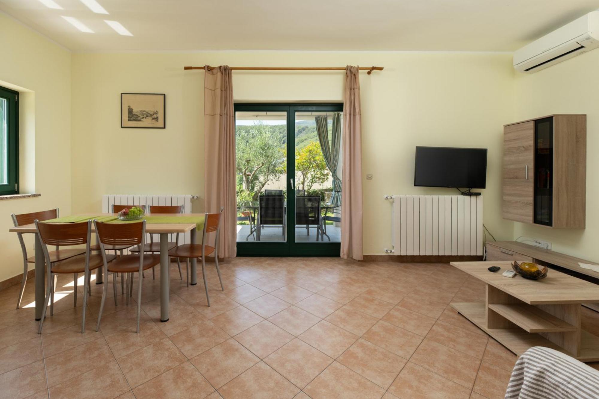 Haus Rita Appartement Labin  Buitenkant foto